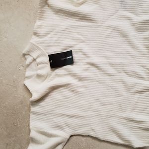 Lot of 2 womens sweaters